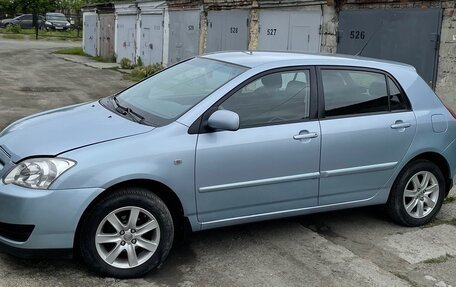 Toyota Corolla, 2004 год, 580 000 рублей, 4 фотография