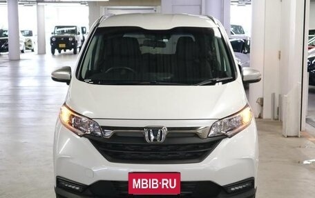 Honda Freed II, 2021 год, 1 350 000 рублей, 2 фотография