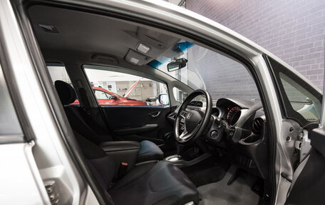 Honda Fit III, 2010 год, 780 000 рублей, 7 фотография