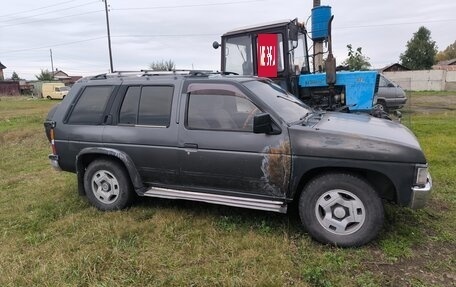 Nissan Terrano II рестайлинг, 1991 год, 330 000 рублей, 4 фотография