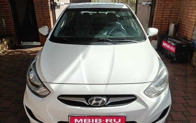 Hyundai Solaris II рестайлинг, 2012 год, 600 000 рублей, 1 фотография