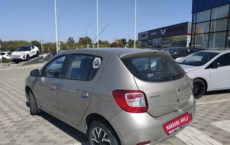 Renault Sandero II рестайлинг, 2017 год, 1 030 000 рублей, 2 фотография