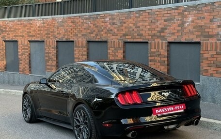 Ford Mustang VI рестайлинг, 2017 год, 2 590 000 рублей, 4 фотография