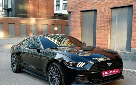 Ford Mustang VI рестайлинг, 2017 год, 2 590 000 рублей, 9 фотография