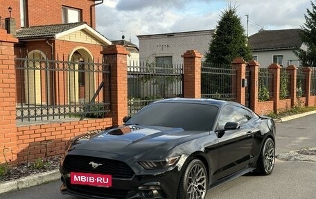 Ford Mustang VI рестайлинг, 2017 год, 2 590 000 рублей, 20 фотография