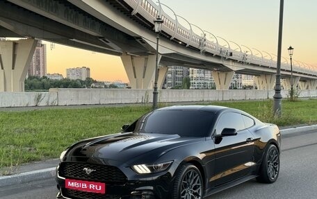 Ford Mustang VI рестайлинг, 2017 год, 2 590 000 рублей, 18 фотография