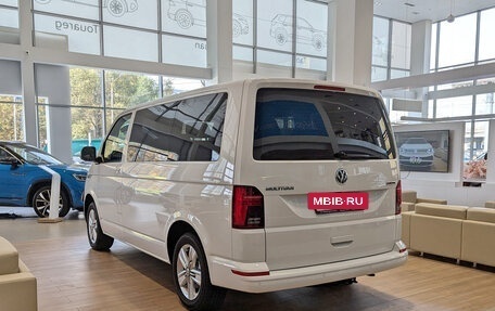 Volkswagen Multivan T6 рестайлинг, 2024 год, 14 100 000 рублей, 5 фотография