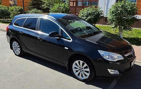 Opel Astra J, 2012 год, 890 000 рублей, 2 фотография