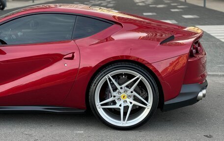 Ferrari 812, 2020 год, 38 000 000 рублей, 6 фотография