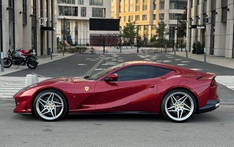 Ferrari 812, 2020 год, 38 000 000 рублей, 8 фотография