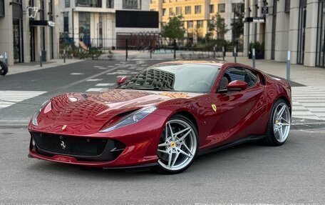 Ferrari 812, 2020 год, 38 000 000 рублей, 5 фотография