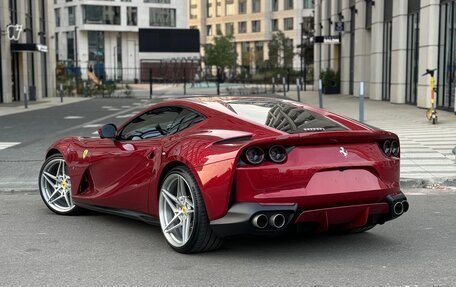 Ferrari 812, 2020 год, 38 000 000 рублей, 9 фотография