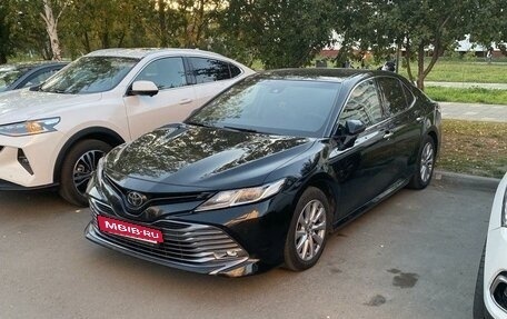 Toyota Camry, 2018 год, 2 950 000 рублей, 5 фотография