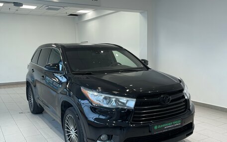 Toyota Highlander III, 2014 год, 3 144 000 рублей, 3 фотография