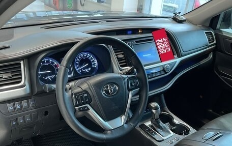 Toyota Highlander III, 2014 год, 3 144 000 рублей, 18 фотография