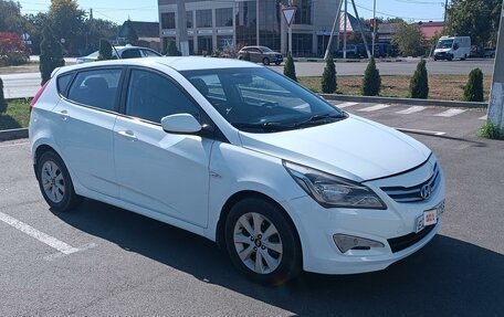 Hyundai Solaris II рестайлинг, 2016 год, 850 000 рублей, 2 фотография