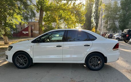 Volkswagen Polo VI (EU Market), 2015 год, 1 550 000 рублей, 3 фотография