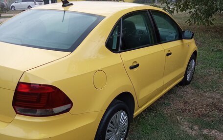 Volkswagen Polo VI (EU Market), 2019 год, 750 000 рублей, 5 фотография