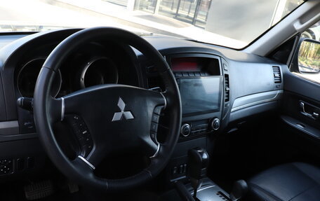 Mitsubishi Pajero IV, 2010 год, 2 054 000 рублей, 10 фотография