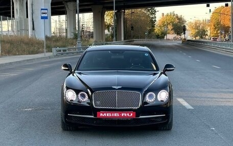 Bentley Flying Spur II, 2013 год, 5 600 000 рублей, 2 фотография