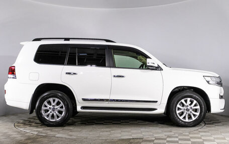 Toyota Land Cruiser 200, 2015 год, 8 249 000 рублей, 4 фотография