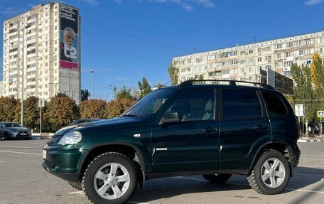 Chevrolet Niva I рестайлинг, 2016 год, 999 000 рублей, 3 фотография