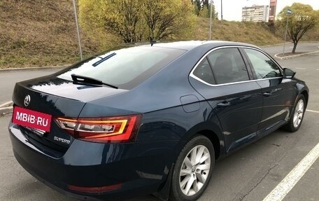 Skoda Superb III рестайлинг, 2019 год, 2 350 000 рублей, 6 фотография