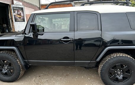 Toyota FJ Cruiser, 2006 год, 3 250 000 рублей, 13 фотография