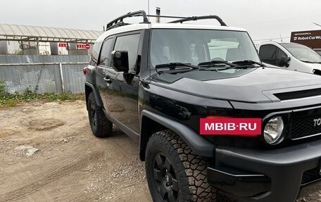 Toyota FJ Cruiser, 2006 год, 3 250 000 рублей, 14 фотография