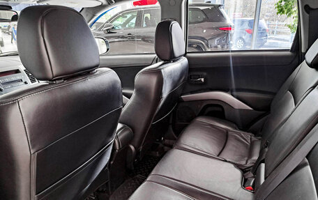 Mitsubishi Outlander III рестайлинг 3, 2011 год, 1 413 000 рублей, 12 фотография