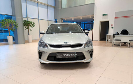 KIA Rio IV, 2018 год, 1 604 000 рублей, 2 фотография