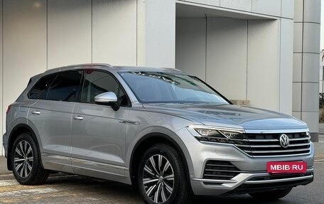 Volkswagen Touareg III, 2018 год, 4 990 000 рублей, 5 фотография