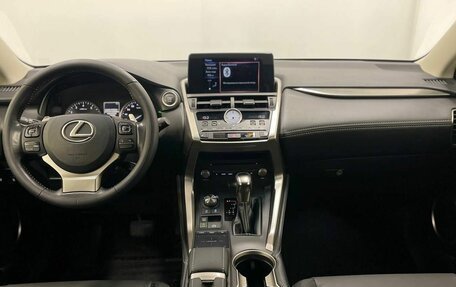 Lexus NX I, 2018 год, 3 968 000 рублей, 14 фотография