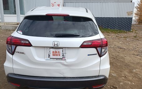 Honda Vezel, 2014 год, 1 650 000 рублей, 3 фотография