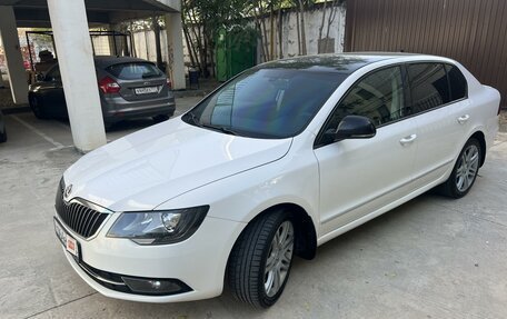 Skoda Superb III рестайлинг, 2013 год, 18 фотография