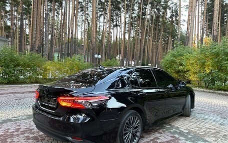 Toyota Camry, 2018 год, 3 480 000 рублей, 4 фотография