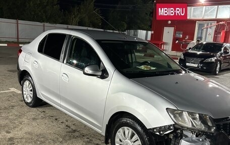 Renault Logan II, 2016 год, 650 000 рублей, 3 фотография