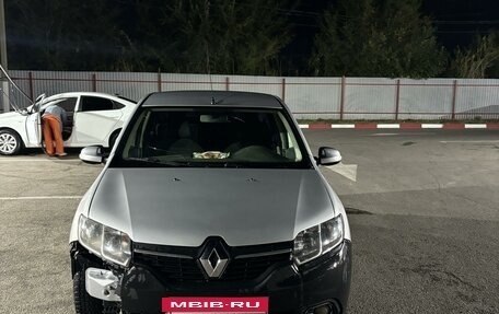 Renault Logan II, 2016 год, 650 000 рублей, 4 фотография