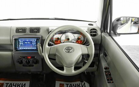 Toyota Pixis Space, 2015 год, 698 000 рублей, 8 фотография