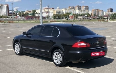 Skoda Superb III рестайлинг, 2010 год, 1 170 000 рублей, 14 фотография