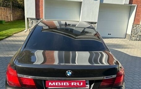 BMW 7 серия, 2013 год, 2 800 000 рублей, 8 фотография