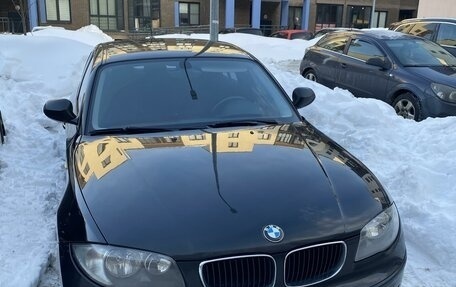 BMW 1 серия, 2010 год, 920 000 рублей, 3 фотография