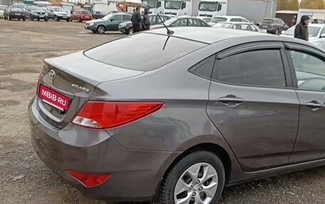 Hyundai Solaris II рестайлинг, 2015 год, 955 000 рублей, 4 фотография