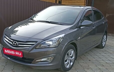 Hyundai Solaris II рестайлинг, 2015 год, 955 000 рублей, 11 фотография