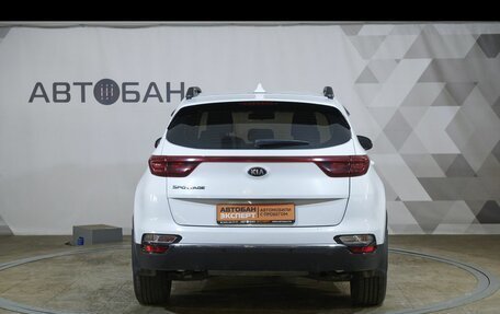 KIA Sportage IV рестайлинг, 2018 год, 1 999 000 рублей, 6 фотография