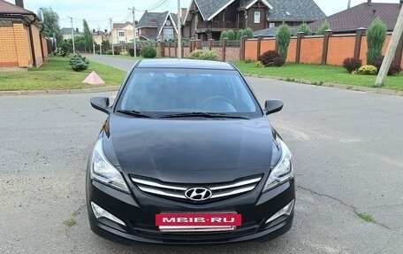 Hyundai Solaris II рестайлинг, 2015 год, 1 185 000 рублей, 2 фотография