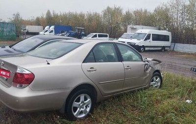 Toyota Camry V40, 2005 год, 500 000 рублей, 1 фотография