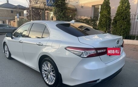 Toyota Camry, 2019 год, 3 050 000 рублей, 13 фотография