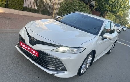 Toyota Camry, 2019 год, 3 050 000 рублей, 7 фотография