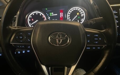 Toyota Camry, 2019 год, 3 050 000 рублей, 20 фотография